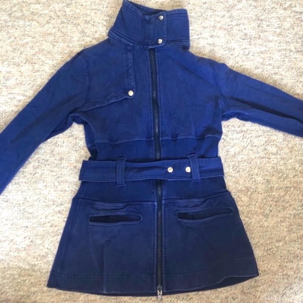 Lululemon Wish Blue Full Metal Jacket